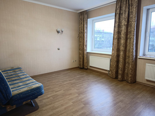 Продам двухкомнатную (2-комн.) квартиру, Чкаловск мкр, 29А, Калининград г