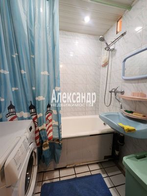 Продам однокомнатную (1-комн.) квартиру, Ленина пр-кт, 37, Кириши г