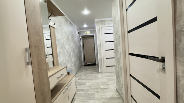 Продам трехкомнатную (3-комн.) квартиру, Академика Королева ул, 17, Октябрьский г