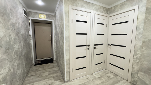 Продам трехкомнатную (3-комн.) квартиру, Академика Королева ул, 17, Октябрьский г