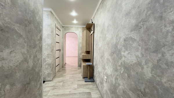 Продам трехкомнатную (3-комн.) квартиру, Академика Королева ул, 17, Октябрьский г