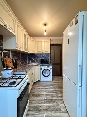 Продам двухкомнатную (2-комн.) квартиру, Калмыкова ул, 235, Нальчик г