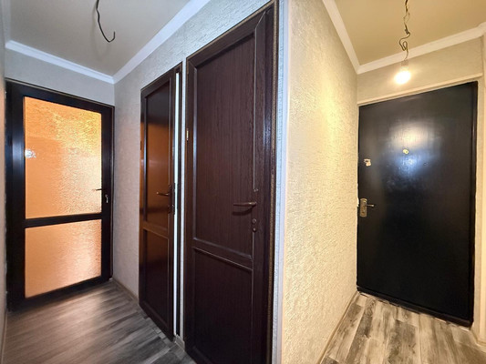 Продам двухкомнатную (2-комн.) квартиру, Калмыкова ул, 235, Нальчик г