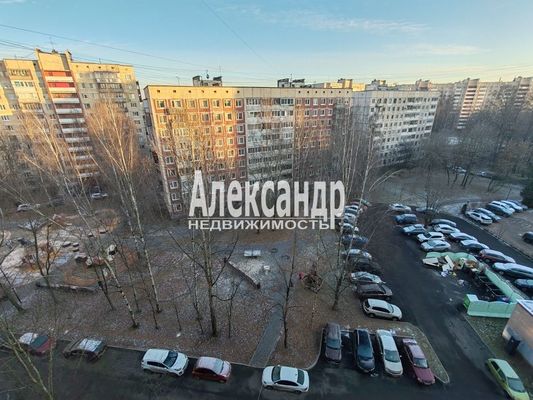 Продам трехкомнатную (3-комн.) квартиру, Тихорецкий пр-кт, 37, Санкт-Петербург г