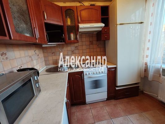 Продам трехкомнатную (3-комн.) квартиру, Тихорецкий пр-кт, 37, Санкт-Петербург г