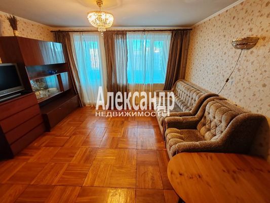 Продам трехкомнатную (3-комн.) квартиру, Тихорецкий пр-кт, 37, Санкт-Петербург г