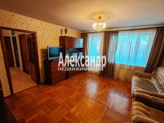 Продам трехкомнатную (3-комн.) квартиру, Тихорецкий пр-кт, 37, Санкт-Петербург г