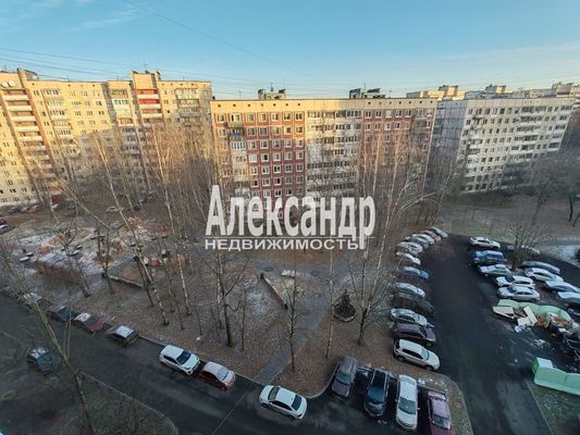 Продам трехкомнатную (3-комн.) квартиру, Тихорецкий пр-кт, 37, Санкт-Петербург г