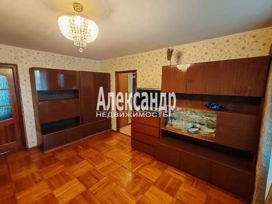 Продам трехкомнатную (3-комн.) квартиру, Тихорецкий пр-кт, 37, Санкт-Петербург г