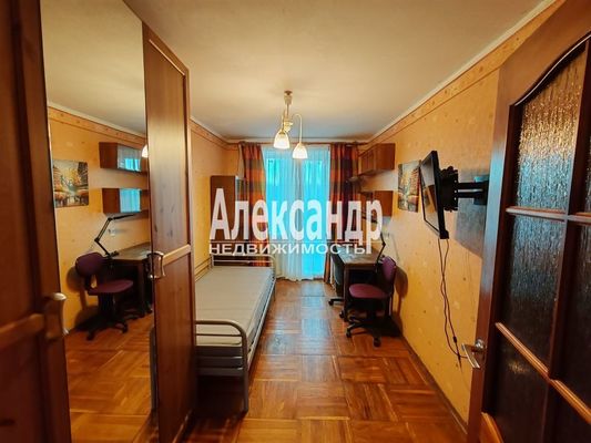Продам трехкомнатную (3-комн.) квартиру, Тихорецкий пр-кт, 37, Санкт-Петербург г