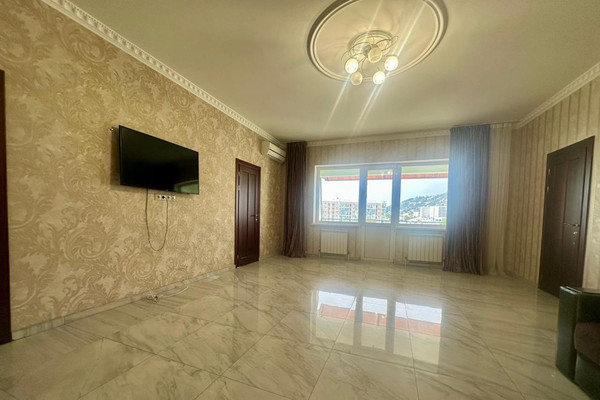 Продам многокомнатную квартиру, Ясная (Центральный р-н) ул, 9Б, Сочи г