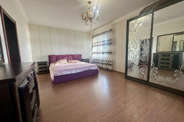 Продам многокомнатную квартиру, Ясная (Центральный р-н) ул, 9Б, Сочи г