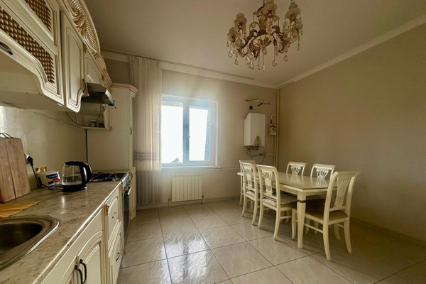 Продам многокомнатную квартиру, Ясная (Центральный р-н) ул, 9Б, Сочи г