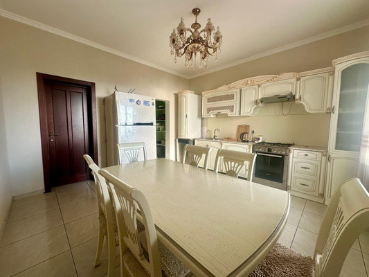 Продам многокомнатную квартиру, Ясная (Центральный р-н) ул, 9Б, Сочи г