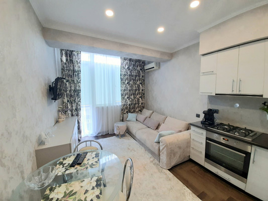 Продам двухкомнатную (2-комн.) квартиру, Анапская (Центральный р-н) ул, 5д, Сочи г