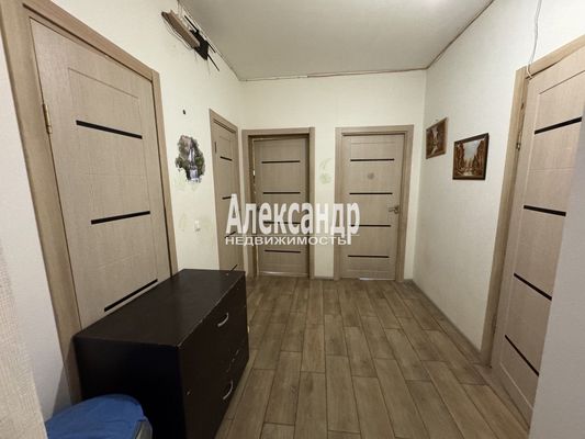 Продам трехкомнатную (3-комн.) квартиру, Шевченко ул, 12к1, Всеволожск г