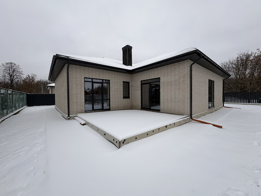 Продам дом, Комиссариатская ул, 53кв, Усады с, 0 км от города