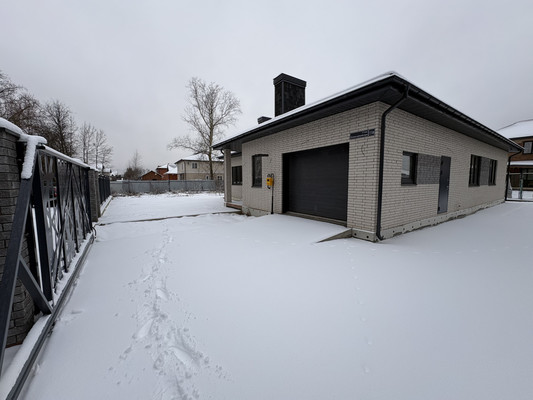 Продам дом, Комиссариатская ул, 53кв, Усады с, 0 км от города