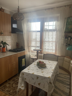 Продам двухкомнатную (2-комн.) квартиру, Интернациональная ул, 2, Новороссийск г