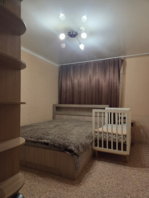 Продам двухкомнатную (2-комн.) квартиру, Победы пр-кт, 72кА, Казань г