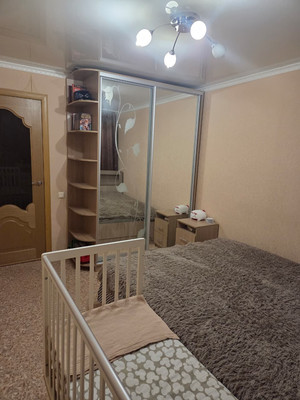 Продам двухкомнатную (2-комн.) квартиру, Победы пр-кт, 72кА, Казань г