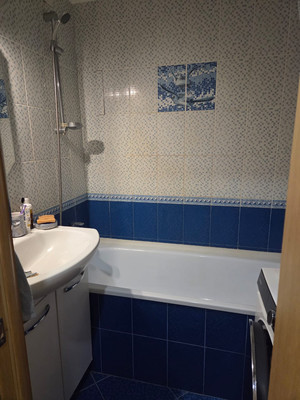 Продам двухкомнатную (2-комн.) квартиру, Победы пр-кт, 72кА, Казань г