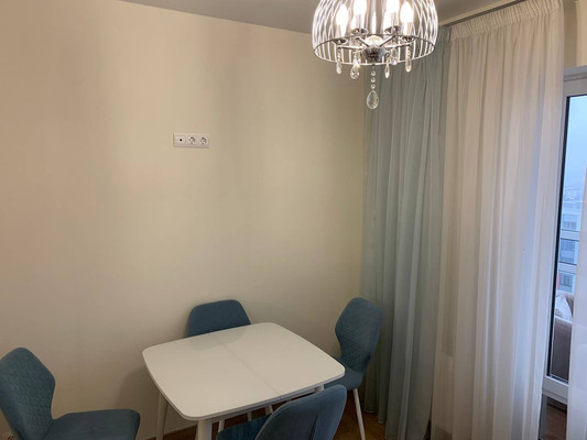 Продам трехкомнатную (3-комн.) квартиру, Чкалова ул, 18, Рязань г