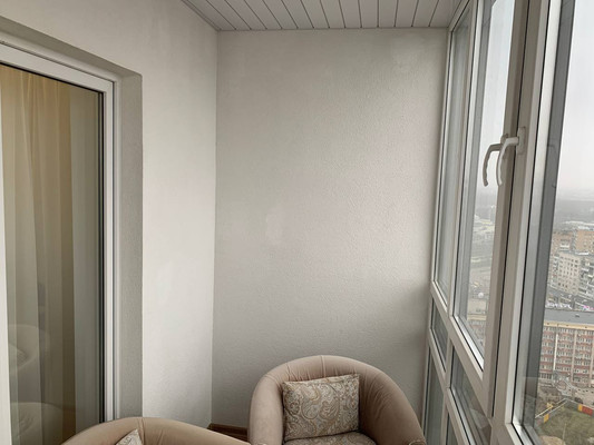 Продам трехкомнатную (3-комн.) квартиру, Чкалова ул, 18, Рязань г