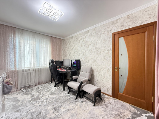 Продам многокомнатную квартиру, Кабардинская ул, 210, Нальчик г