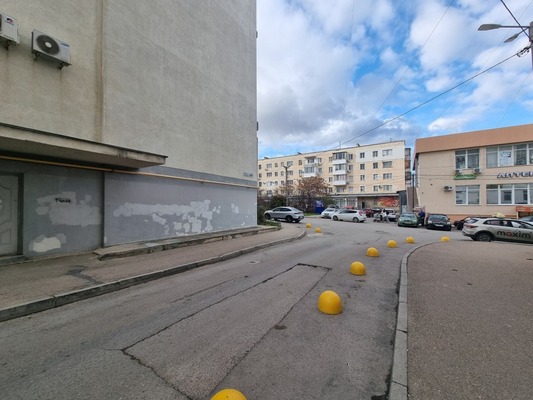 Продам коммерческое помещение 1 066,9 м2, Победы пр-кт, 44А, Севастополь г
