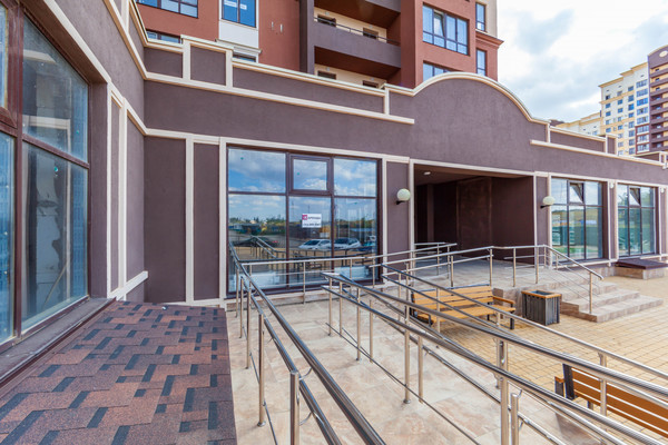 Продам трехкомнатную (3-комн.) квартиру, Крымской весны ул, 5к7, Мирное с