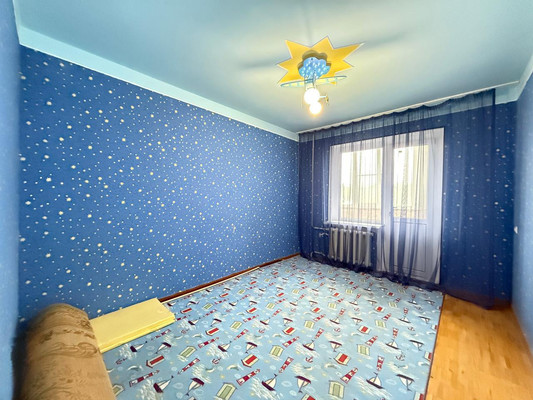 Продам трехкомнатную (3-комн.) квартиру, Шогенова ул, 18, Нальчик г