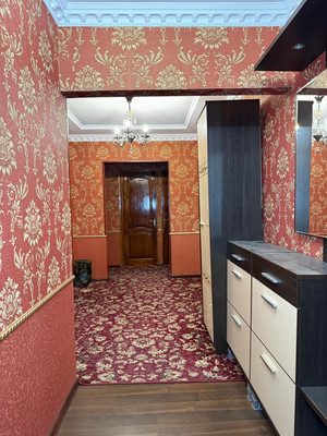 Продам трехкомнатную (3-комн.) квартиру, Шогенова ул, 18, Нальчик г