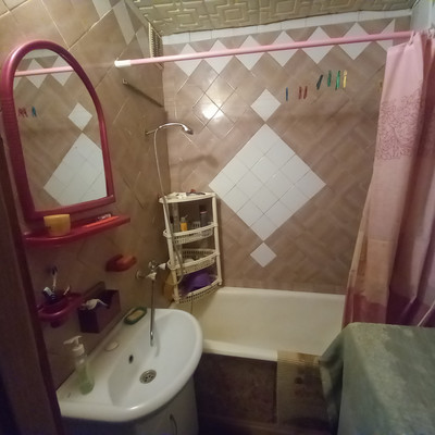 Продам двухкомнатную (2-комн.) квартиру, Вятская ул, 110, Ростов-на-Дону г