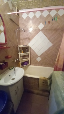 Продам двухкомнатную (2-комн.) квартиру, Вятская ул, 110, Ростов-на-Дону г