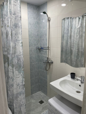 Продам однокомнатную (1-комн.) квартиру, Первомайская (Центральный р-н) ул, 27, Сочи г