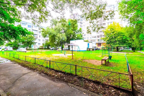 Продам двухкомнатную (2-комн.) квартиру, Генерала Павлова ул, 28, Калининград г