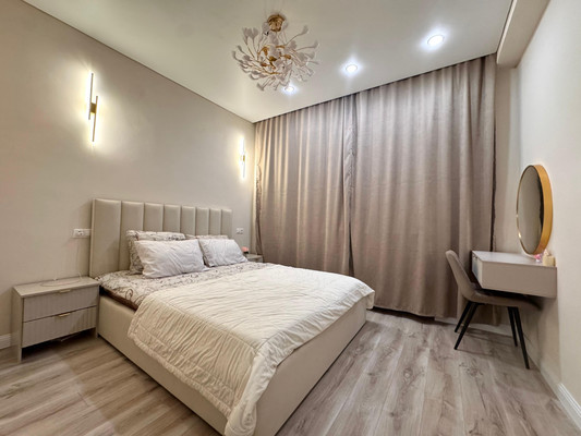 Продам трехкомнатную (3-комн.) квартиру, Енисейская ул, 2/23, Казань г