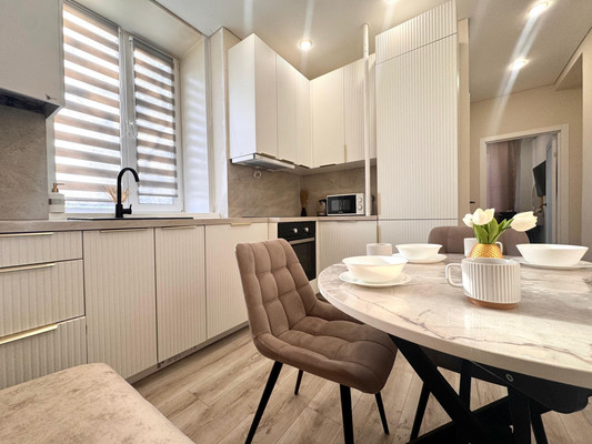 Продам трехкомнатную (3-комн.) квартиру, Енисейская ул, 2/23, Казань г