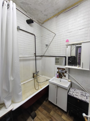 Продам комнату в 4-комн. квартире, Малая Морская ул, 19, Санкт-Петербург г