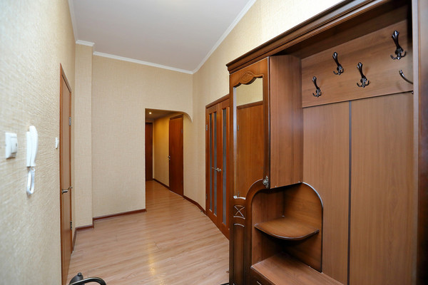 Продам трехкомнатную (3-комн.) квартиру, Ольховая ул, 9, Видное г