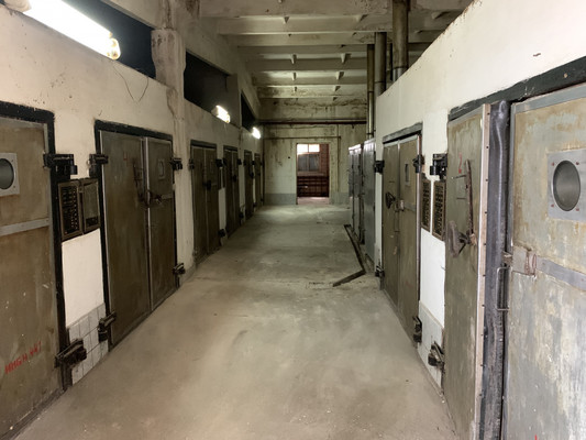 Продам склад 23 000 м2, 50 лет СССР ул, 73, Россошь г