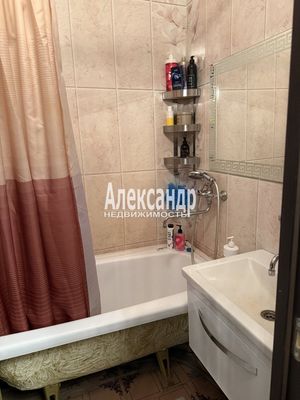 Продам трехкомнатную (3-комн.) квартиру, Чернышевского пр-кт, 17, Санкт-Петербург г