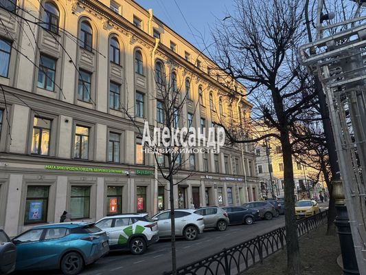 Продам трехкомнатную (3-комн.) квартиру, Чернышевского пр-кт, 17, Санкт-Петербург г