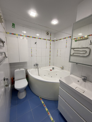 Сдам трехкомнатную (3-комн.) квартиру, Ефремова ул, 3, Армавир г