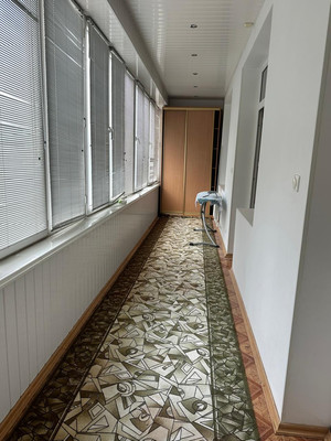 Продам трехкомнатную (3-комн.) квартиру, Журавлева ул, 4, Махачкала г