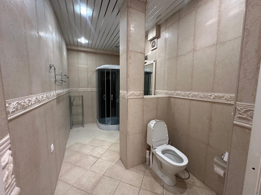 Продам трехкомнатную (3-комн.) квартиру, Журавлева ул, 4, Махачкала г