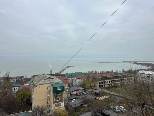 Продам трехкомнатную (3-комн.) квартиру, Журавлева ул, 4, Махачкала г