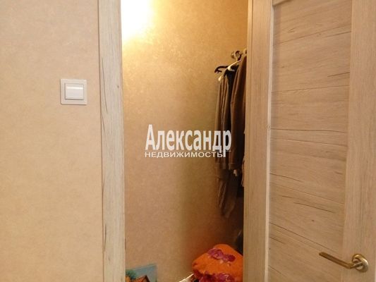 Продам двухкомнатную (2-комн.) квартиру, Приозерское ш, 7, Кузнечное гп