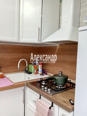 Продам двухкомнатную (2-комн.) квартиру, Приозерское ш, 7, Кузнечное гп